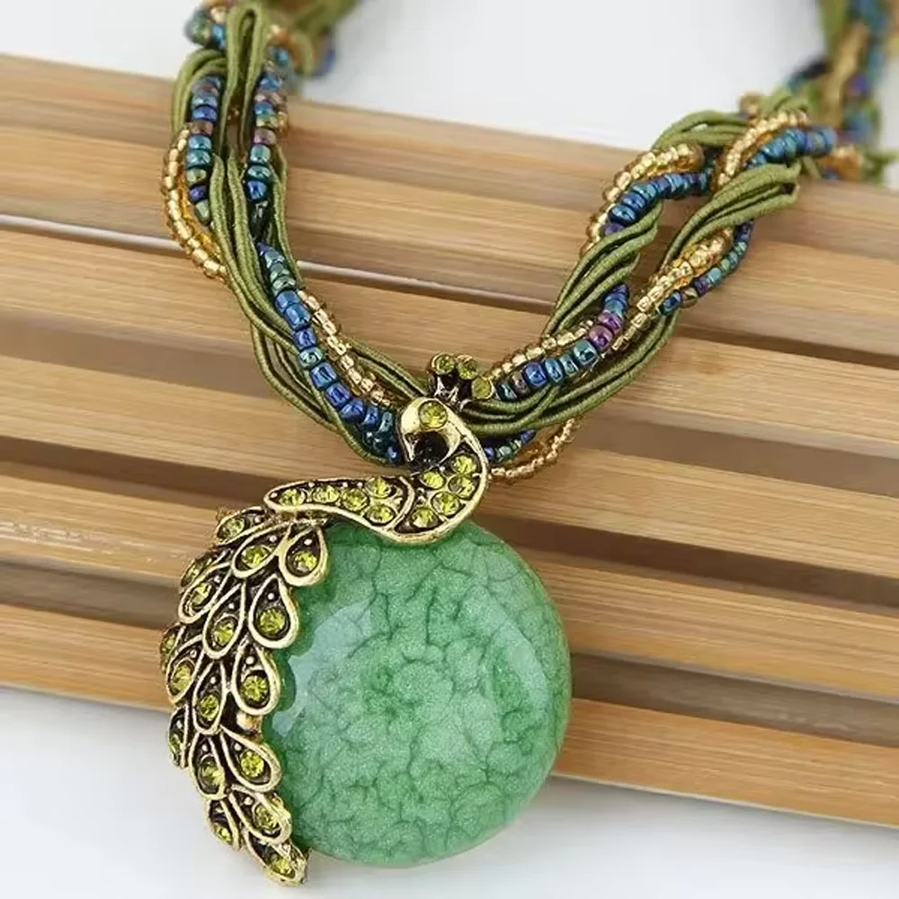 Latest Design Elegant Vintage Fringed Tassel Pendant Necklace Peacock Design For Women's Sweaters