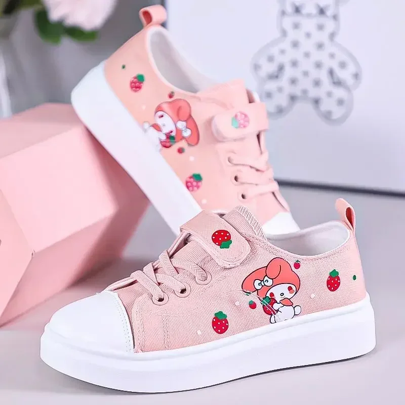 Sanrio Kinder Turnschuhe mit weichen Sohlen Skate Kuromi Freizeitschuhe Mädchen Segeltuchschuhe My Melody Frühling Herbst Sportschuhe