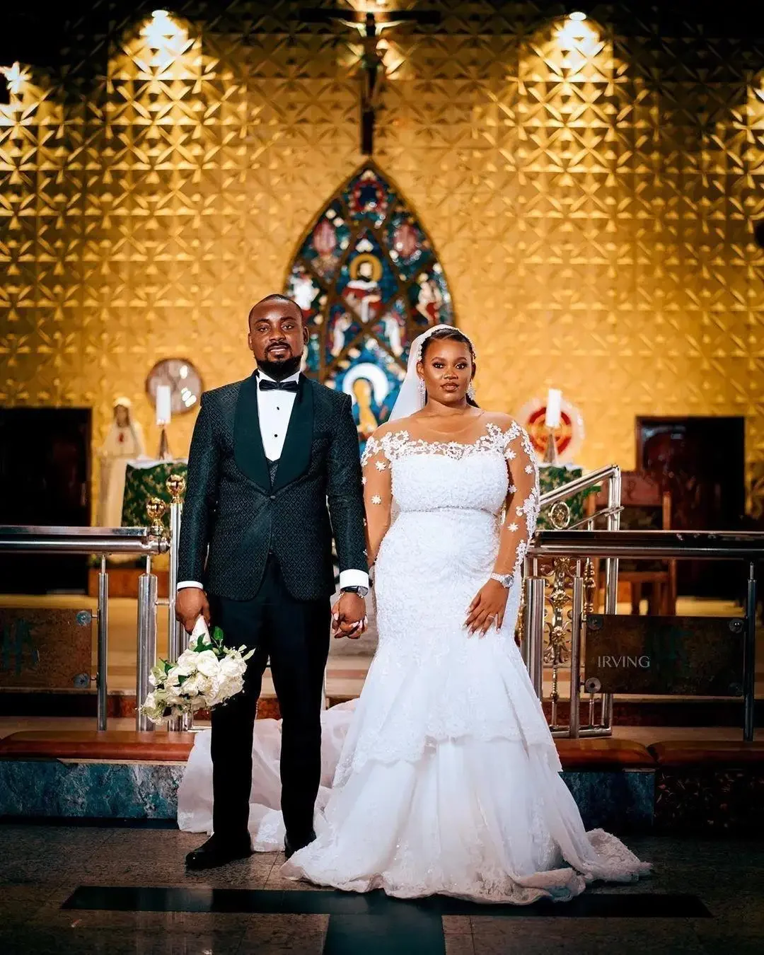 Vestidos de novia de playa de trompeta de país africano con cuentas de encaje completo de manga larga ilusión de boda de sirena de jardín de talla grande personalizados