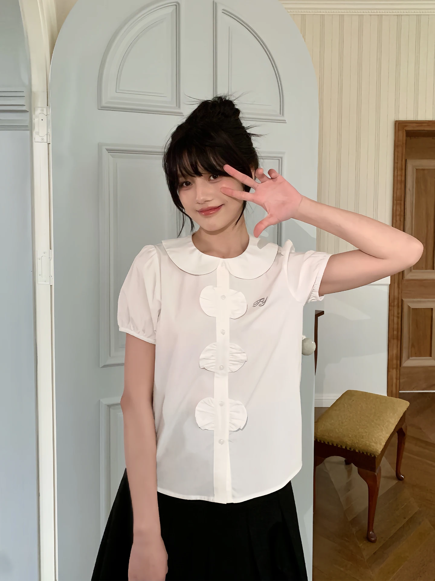 

Tokyo Annual Record JK New College Style White Half Bloom Short Sleeve Shirt Women Summer Doll Collar Top Cotton Breathable