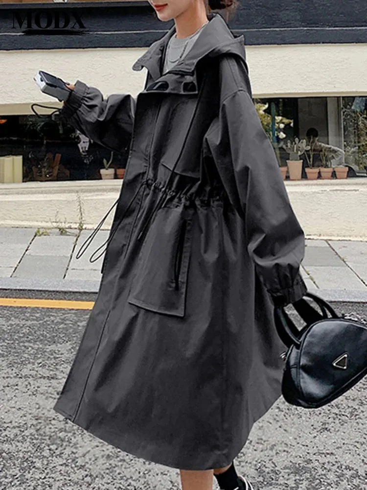 

[MODX] Gray Drawstring Pockets Trench Women New Hooded Long Sleeve Loose Fit Windbreaker Fashion Tide Spring Autumn 2024