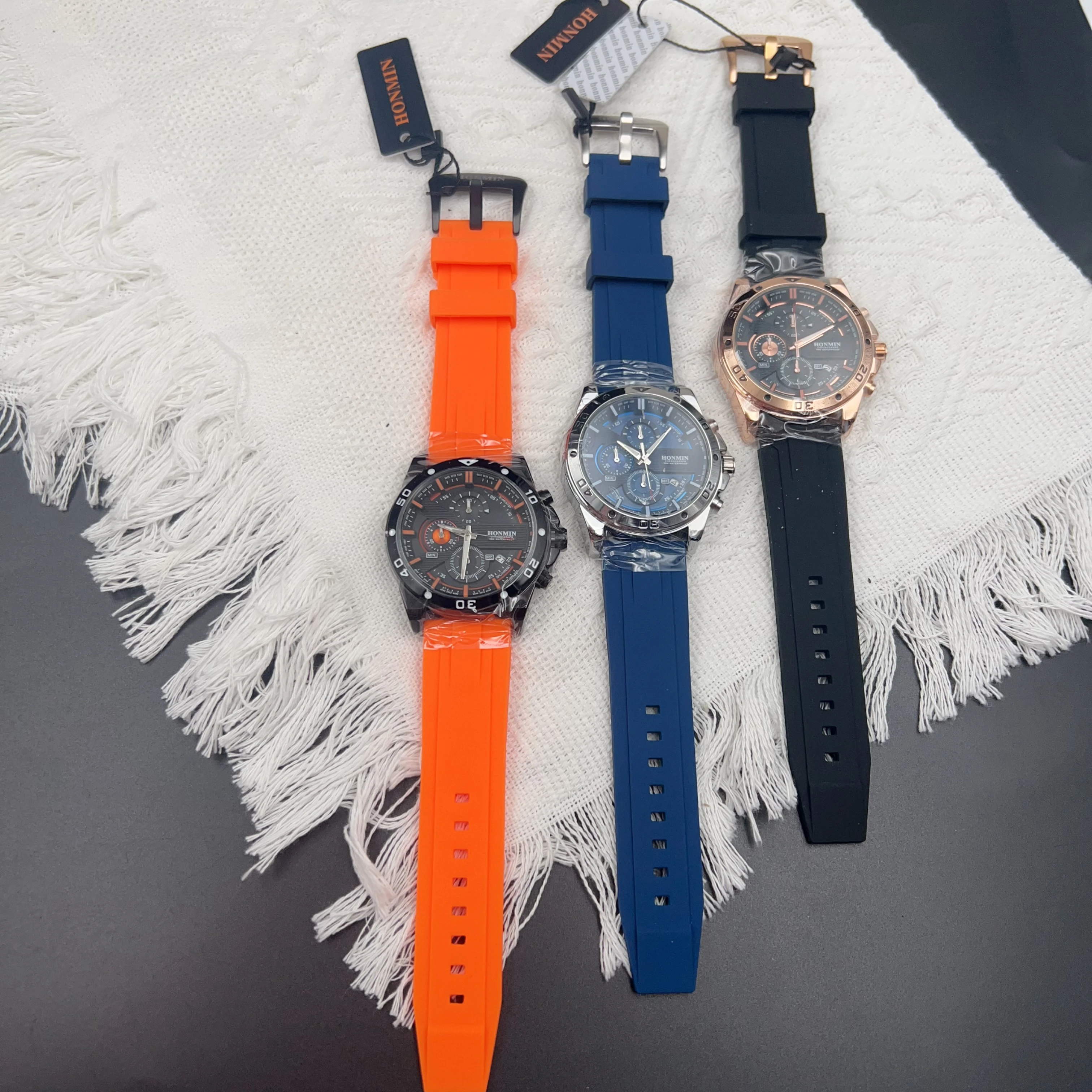 

Men's multifunctional watch, luminous display screen, tape strap, ideal gift for men's outdoor leisure sports