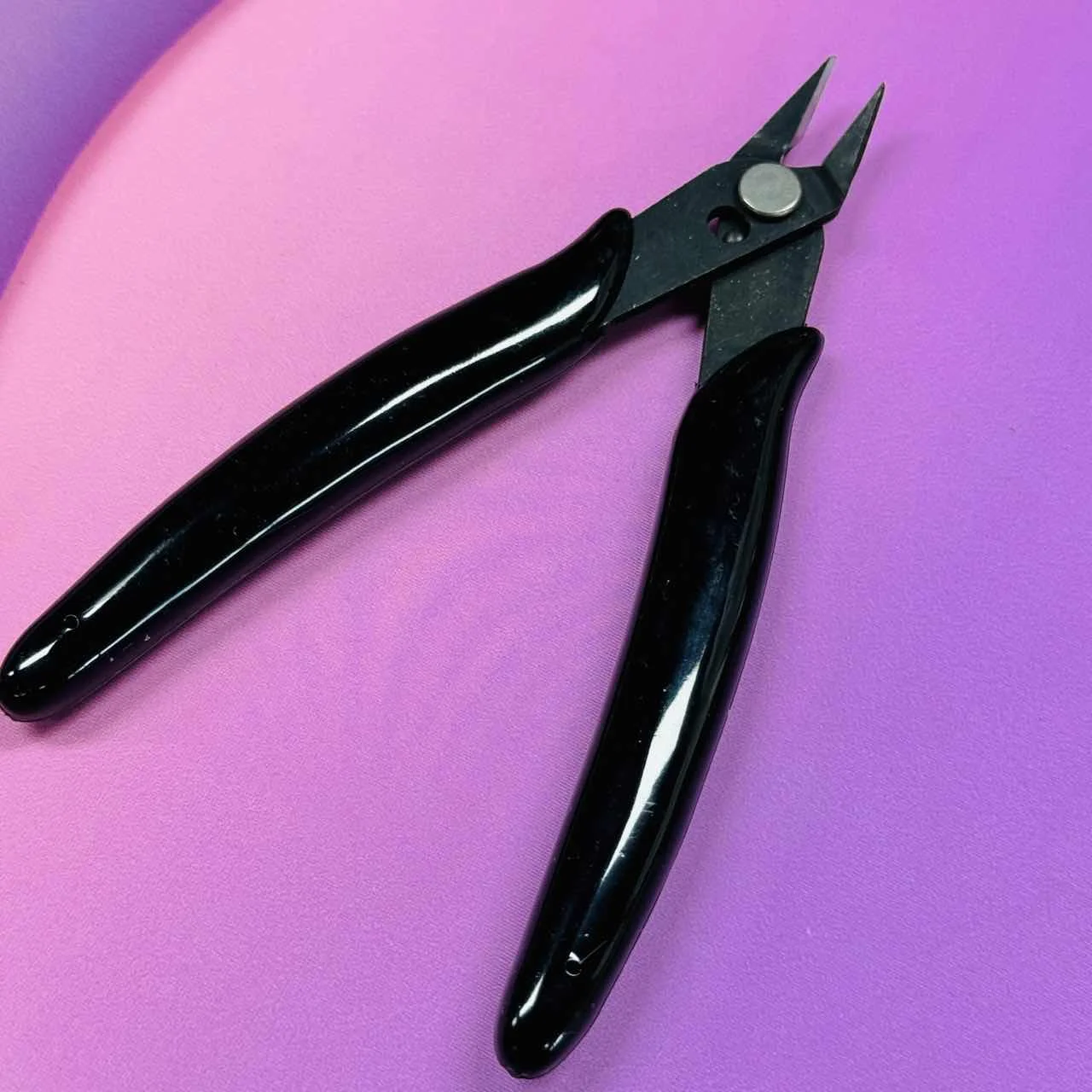 1 pcs Hair Extension Pliers Cutter Keratin Pre- bonded Hair Extension Tool Keratin Bond Cutting Pliers Extensions Beauty Salon