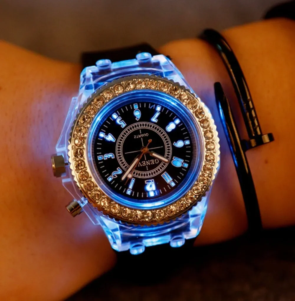 Luminous Personality Rhinestone Led Harajuku Korean Fashion Trend Male and Female Student Couple Jelly Quartz Watch Inteligente