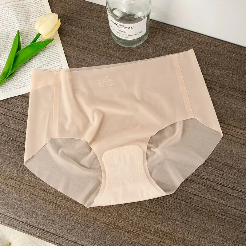 Ultra Thin Ice Silk Seamless Underpants 3D Three Dimensional Nude Sensation Facial Mask Underpants Comfortable Breathable Brief