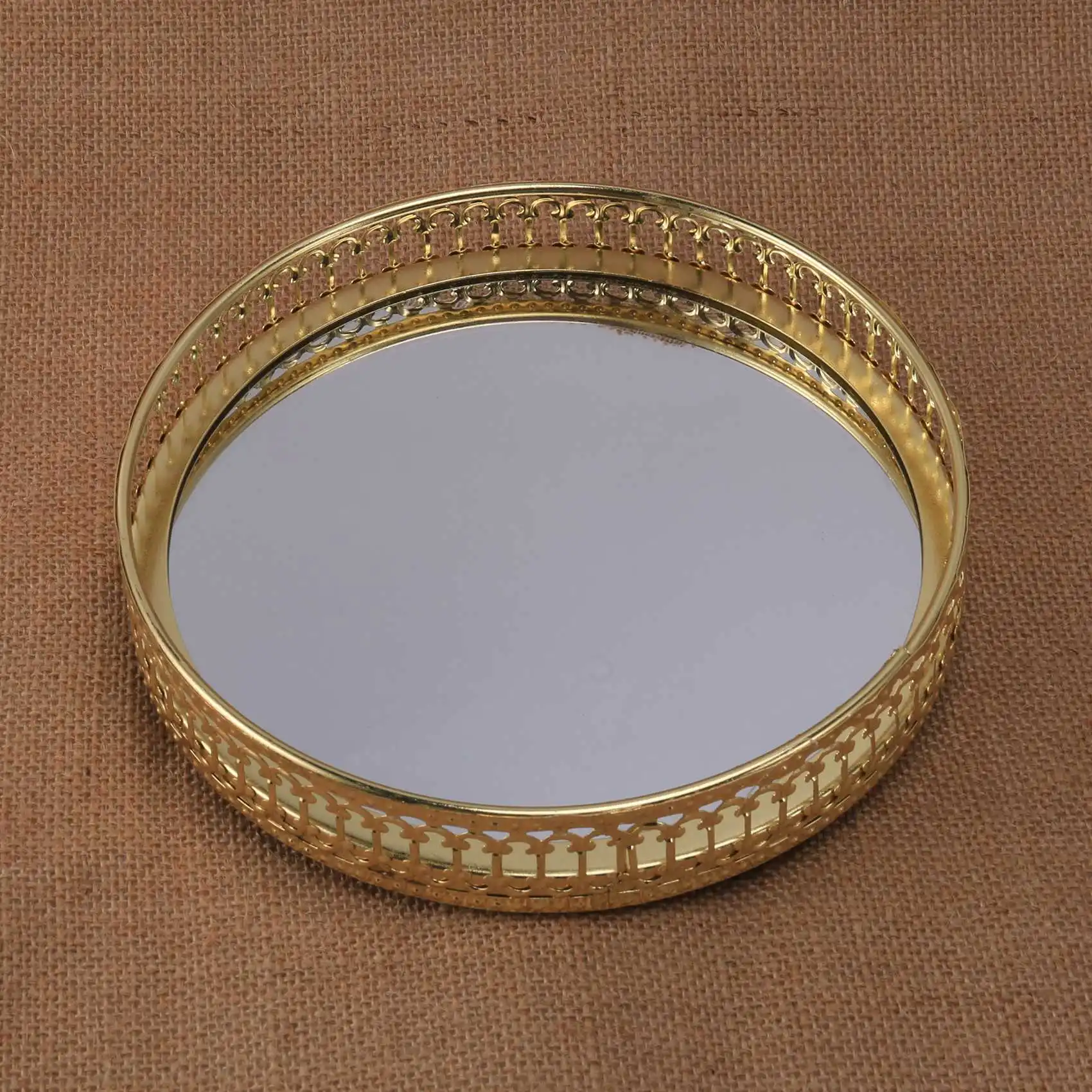 

ПКВН! Золотой железный лоток для хранения ювелирных изделий, стеклянное зеркало, менеджер для макияжа, настольный косметический десертный декоративный лоток для дисплея 17,5 см