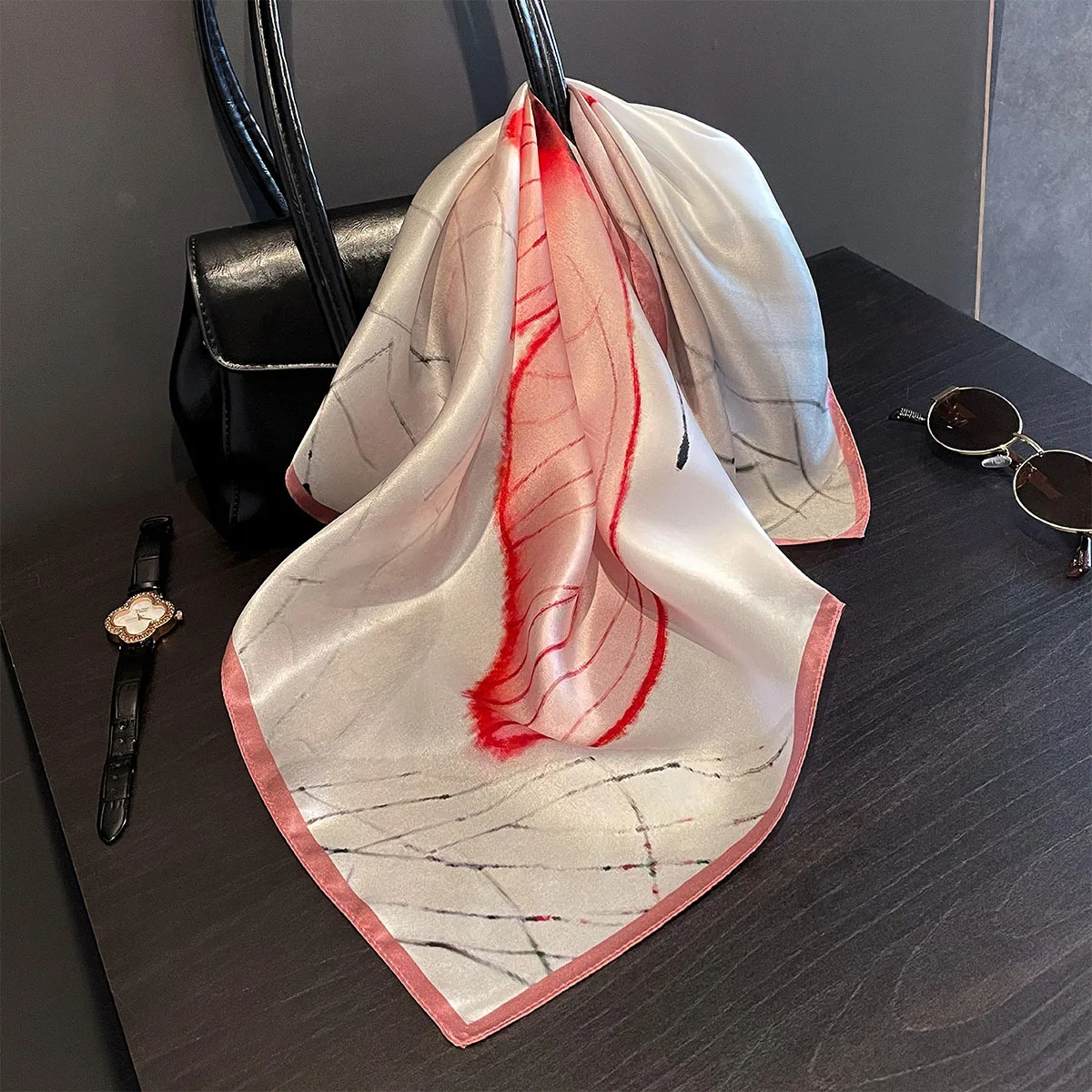 موضة طباعة 100% الحرير وشاح مربع للنساء Foulard منديل اليد لينة 53 سنتيمتر هيرباند الحجاب تزيين رابطة عنق واقية من الشمس
