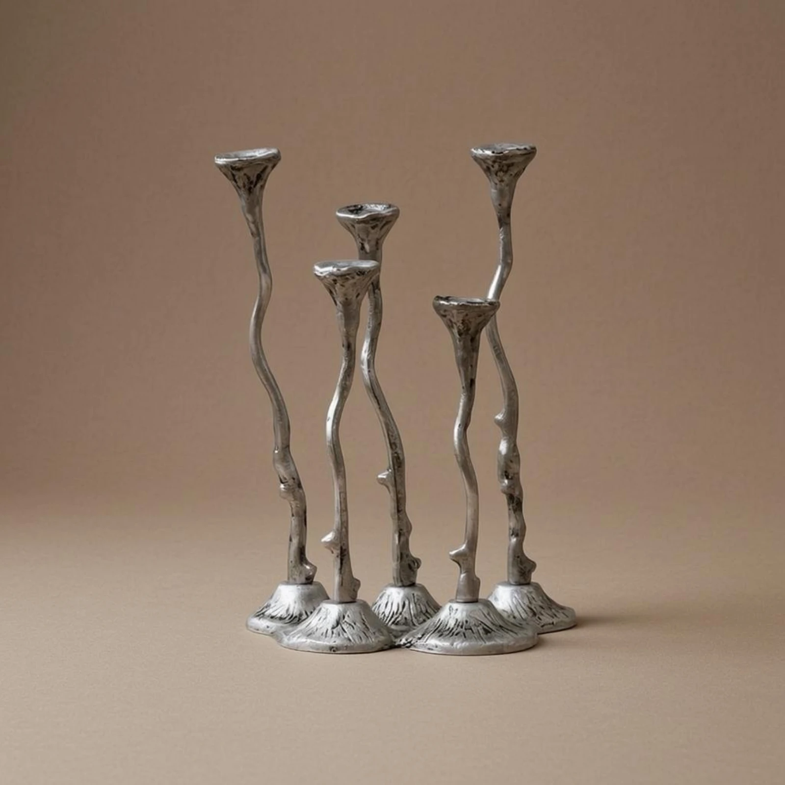 Cast Aluminum Candle Holder Decorative Five-Arm Candle Holder Metal Candelabra Stable Base Table Centerpiece Sturdy view 5