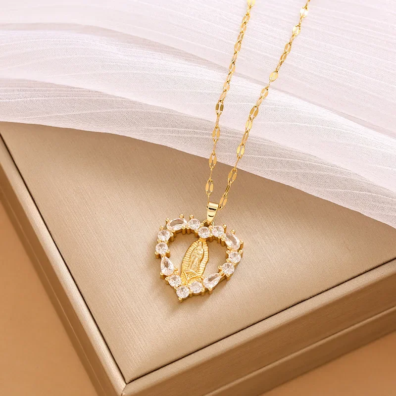 القلادة الجديدة عبارة عن سلسلة الترقوة متعددة الوظائف للنساء، وإكسسوار الأكثر مبيعًا من حب مادونا المجوف