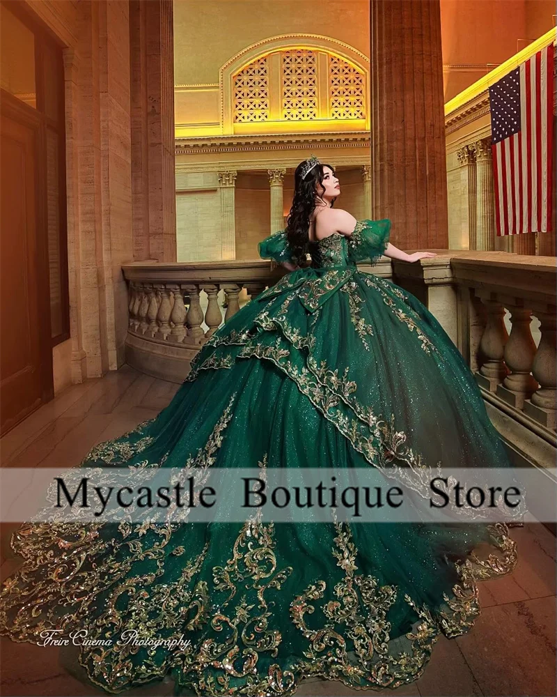 Gaun Princess Green Tulle manik-manik Quinceanera 2024 gaun pesta applique renda emas gaun ulang tahun berenda manis 16 gaun