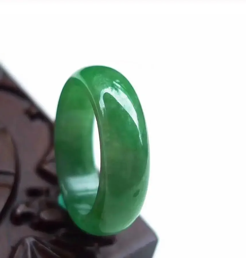 

FINE jewelry Vogue Pretty Jewelry green Fine Stone rings