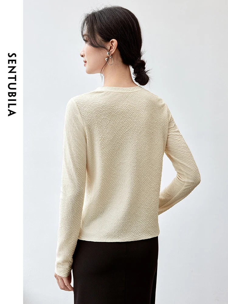 SENTUBILA Women Texture Knitted Cardigan   2024 Autumn Straight Pearls Button V Necl Long Sleeve Comt  Top 143H56832