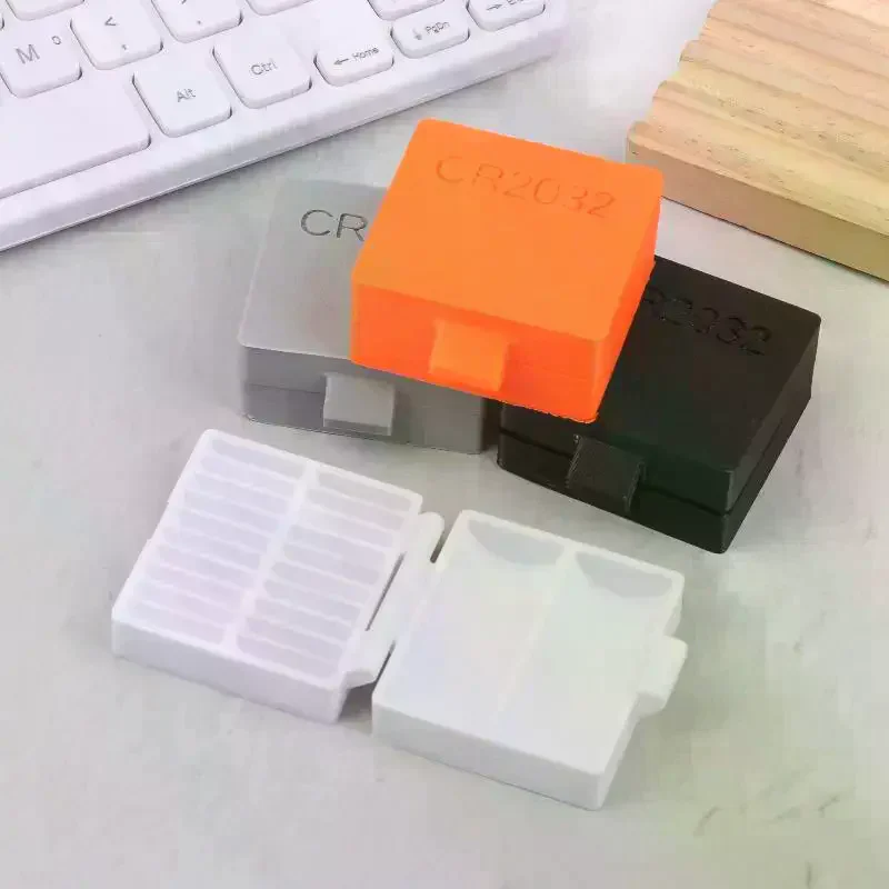 20-Hole CR2032 Batt…