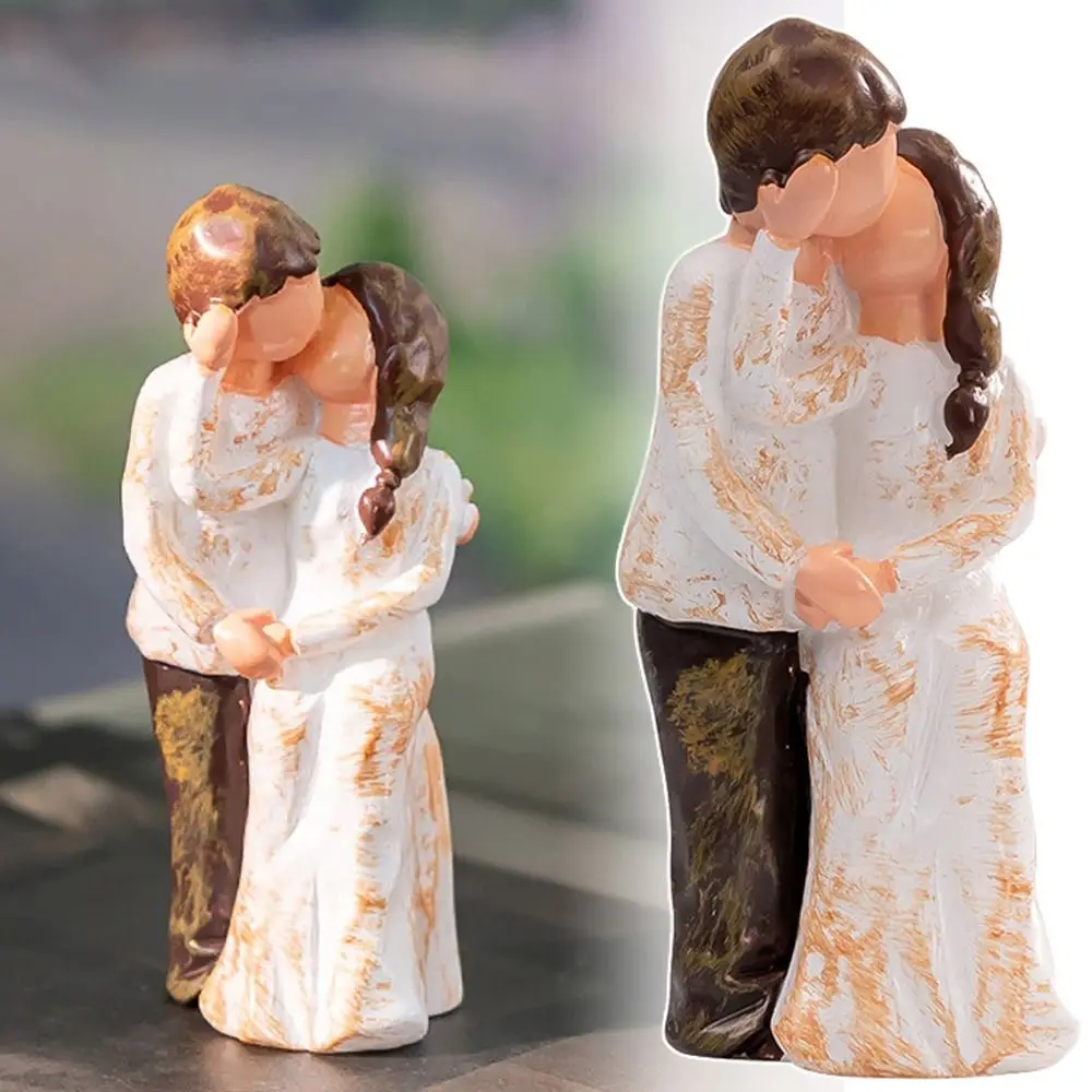 Resin Sweet Couple Figurine Micro Landscape White Micro Lovers Statue Cake Ornament Fairy Garden Desktop Knick-Knack