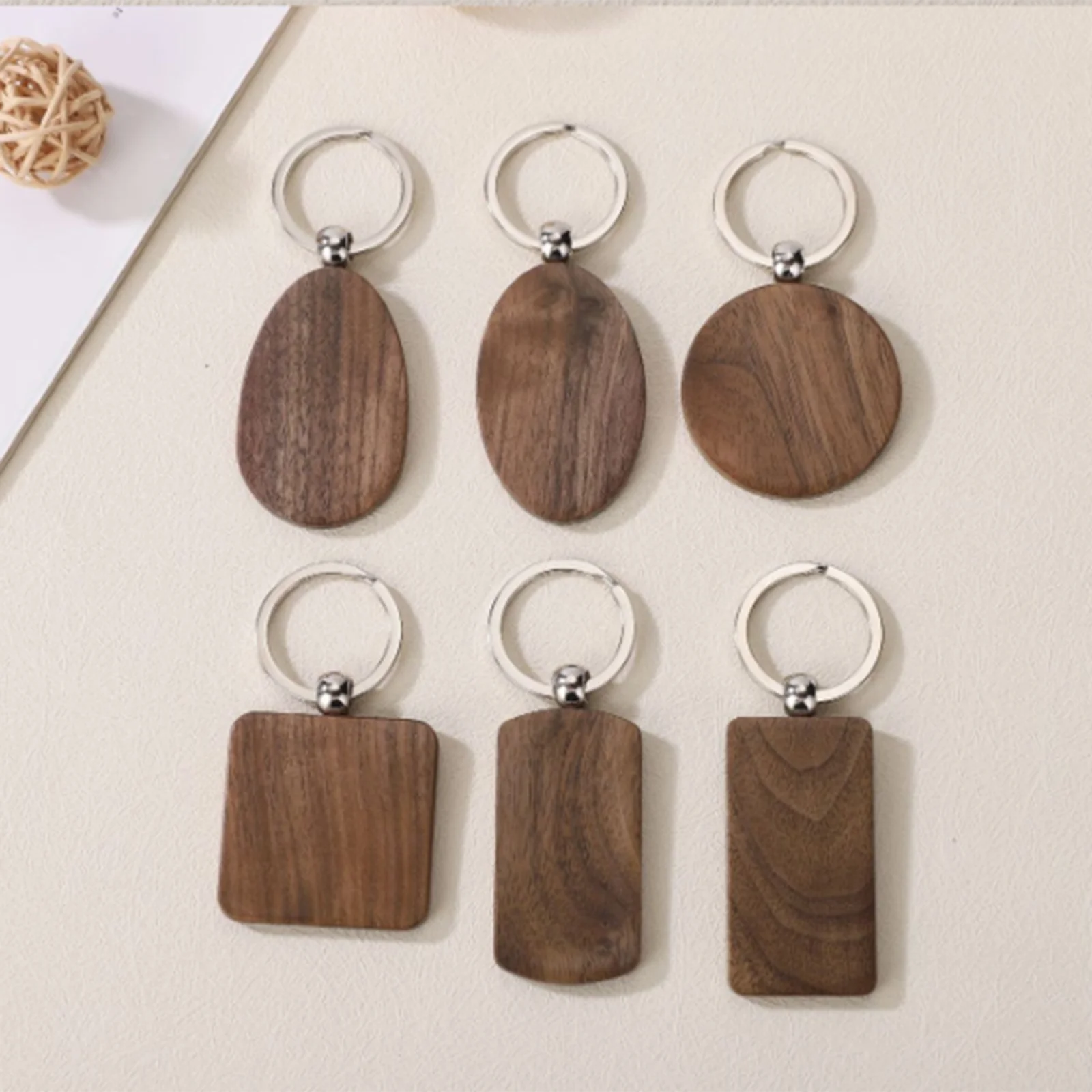 3Pcs Round Rectangular Wood Keychains Blank Walnut Wooden Keyrings Suitable for Laser Engraving DIY ID Tags Craft Gift Pendants