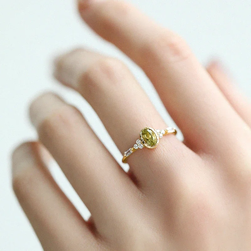 Huitan Exquisite Oval Yellow CZ Women Rings Newly Trendy Dainty Finger Accessories Unique Attractive Charm Romantic Jewelry Gift