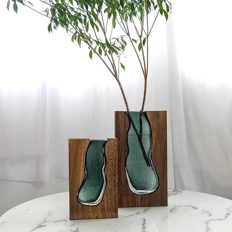 Nordic Solid Wood Bottom Clear Glass Vase Simple Natural Style Decorative Vase For Homestay Bedroom Dining Table