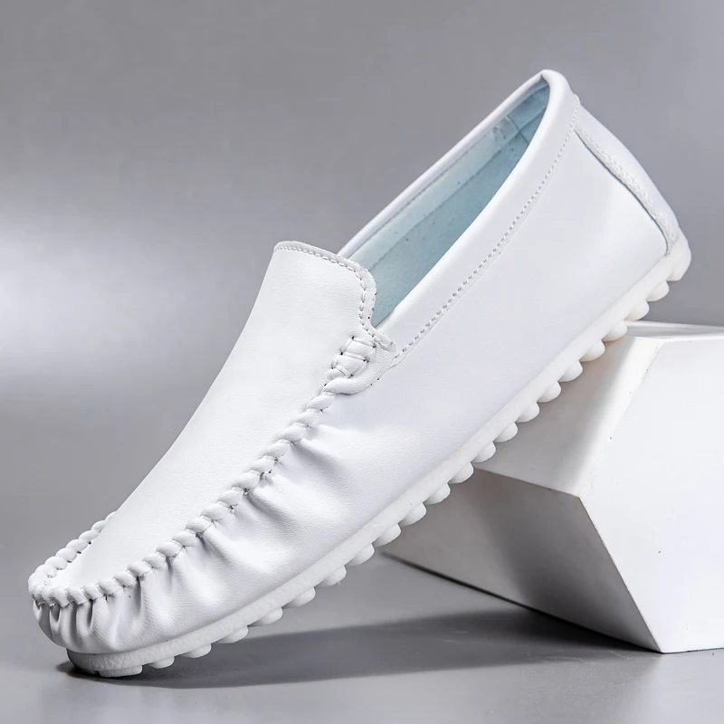 

Мужская обувь на плоской подошве. Удобная и легкая классическая обувь для взрослых в повседневном стиле для офиса, отдыха и бизнеса. -46 белая.