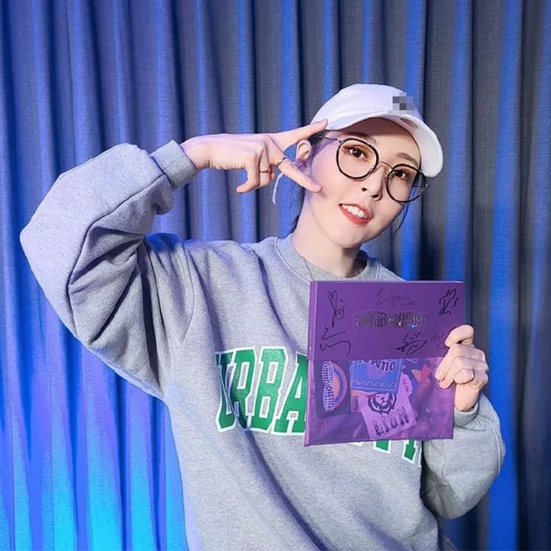 MAMAMOO Wonsik round Ne Long Sve Fce Letter Print Hoodie Spring Autumn Korean Sle Loose Fit Comfortable Cotton Swea...