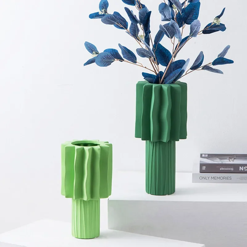 

Abstract Ceramic Vase Green Wavy Flower Arrangement Accessories Artwork Decorations Home Furnishing Decoration