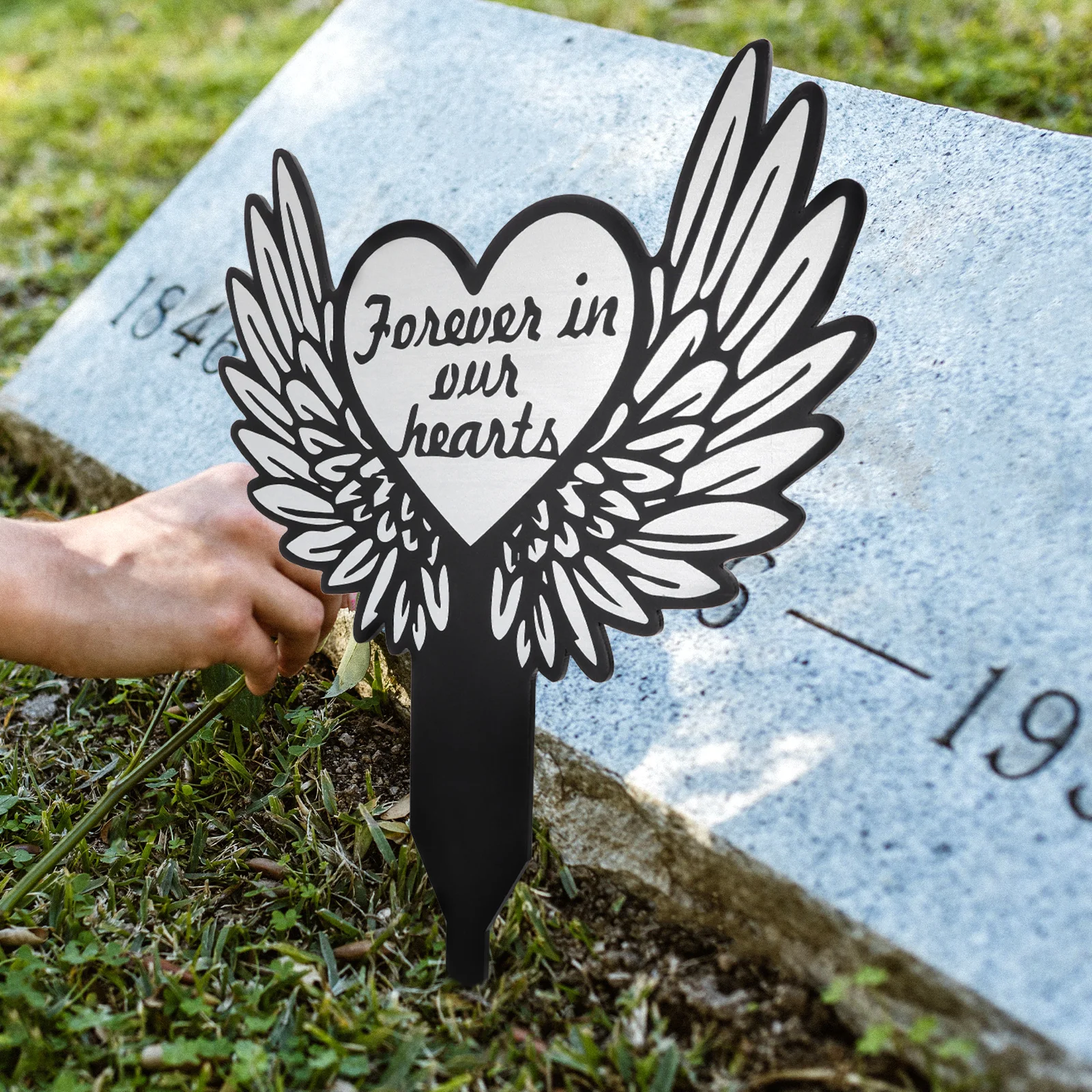 

Waterproof Memorial Pile Grave Cross Stake Acrylic Material Cemetery Decoration Garden Marker with Wings Angel Design