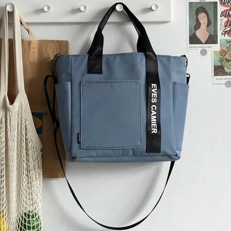 Nuova borsa a tracolla casual di grande capacità Borsa in tela impermeabile in nylon Borse a tracolla alla moda semplici per studentessa