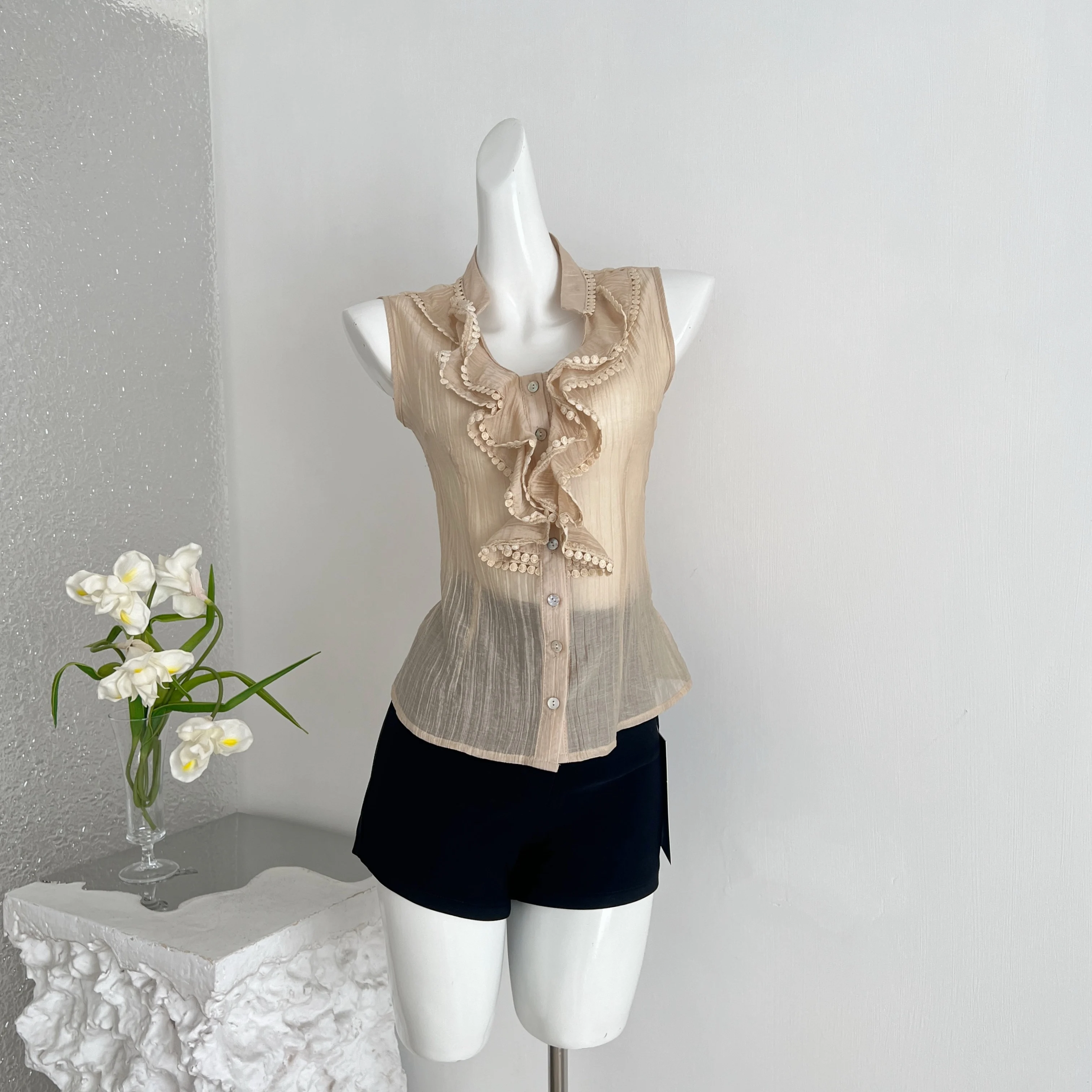 

French Versatile Slim Fit Sweetheart Blend Shirt Women Summer V Neck Sleeveless Exquisite High End Top Daily Casual Outfit