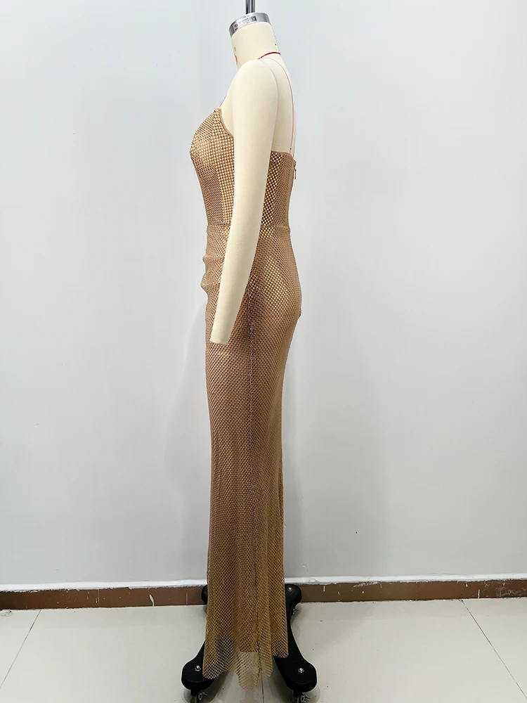 Vestido maxi de malha sem costas com tiras douradas VC Evening Opulence com fenda alta para festa, jantar, gala