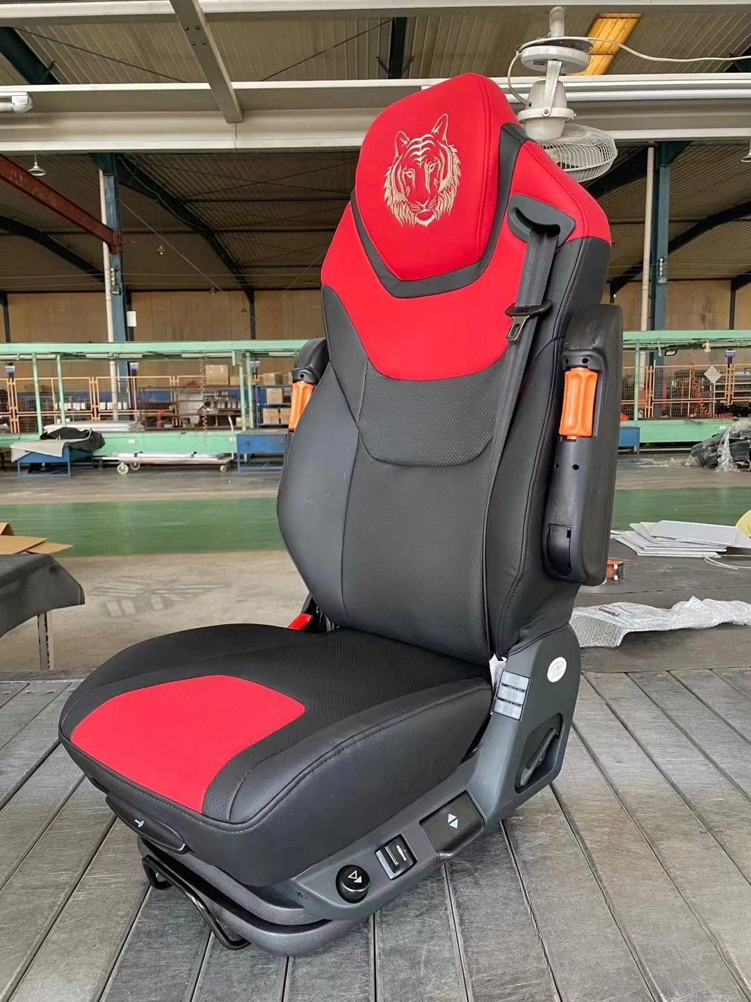 Aviation seat deluxe version large truck super soft non-destructive installation