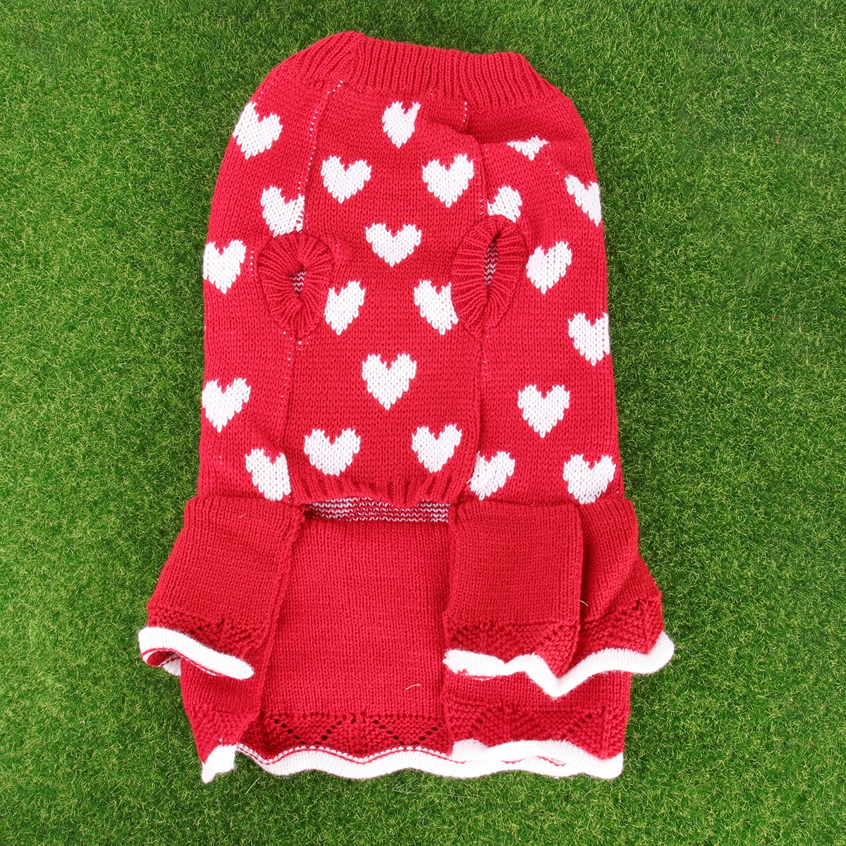 

Dog Heart Skirt Adorable Christmas Pet Clothes For Small Dogs Holiday Outfit Walking Outdoor Activities Pet Supplies Puppy