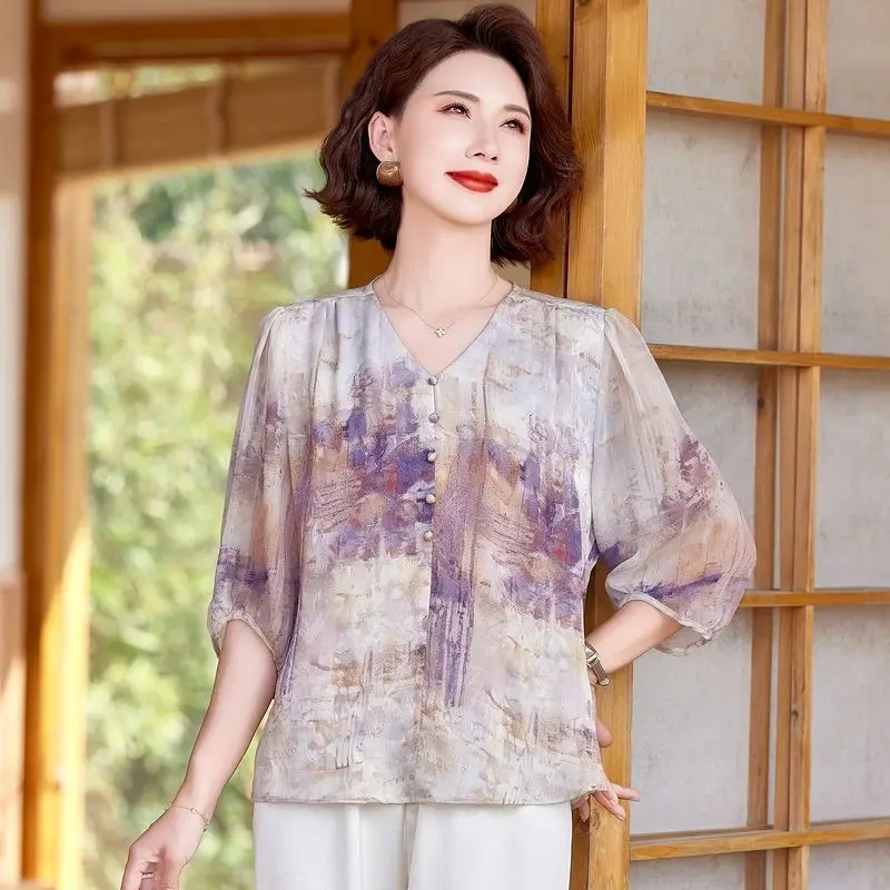 

New Women's Splicing Socket V-neck Button Printing Fashionable Loose Versatile Casual Short-sleeved Top