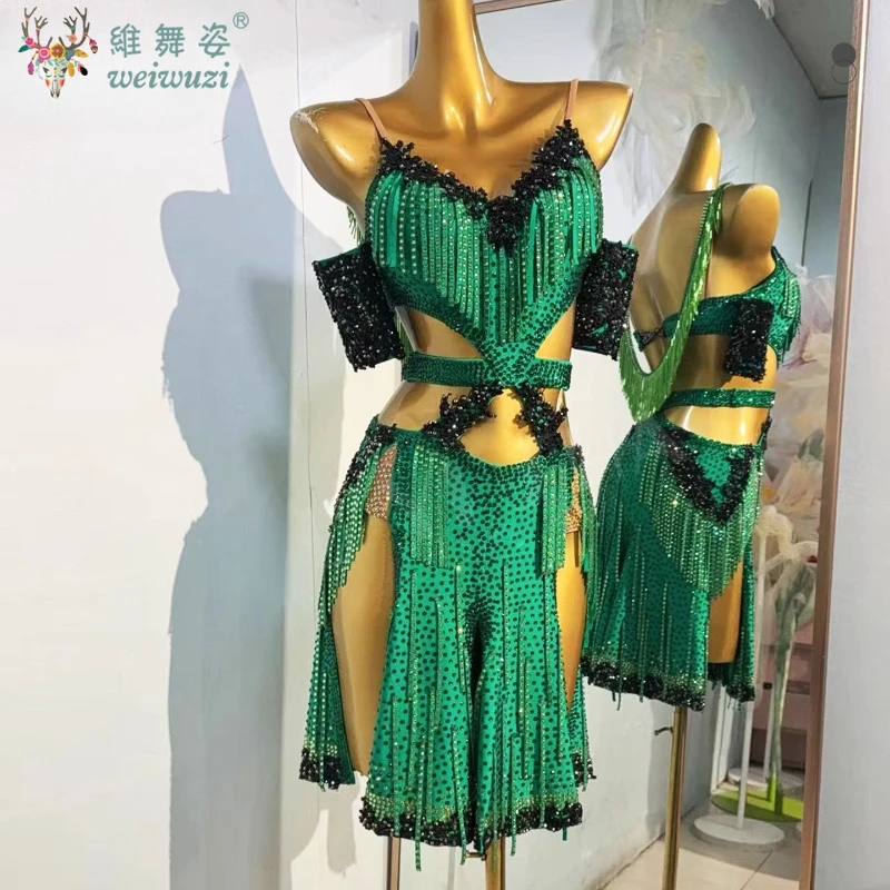 

Женское высококачественное платье для латинских танцев с зелеными стразами и полосками на заказ, платье для самбы, платье для выступлений