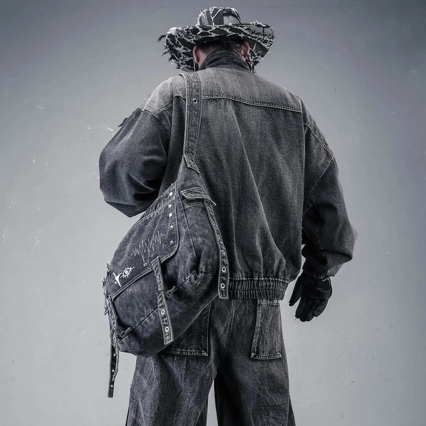 Niche Techwear Wasteland Style Deconstruction Stitching Washed Distressed Stand Collar Denim Jacket  Loose Sub-Culture Jacket