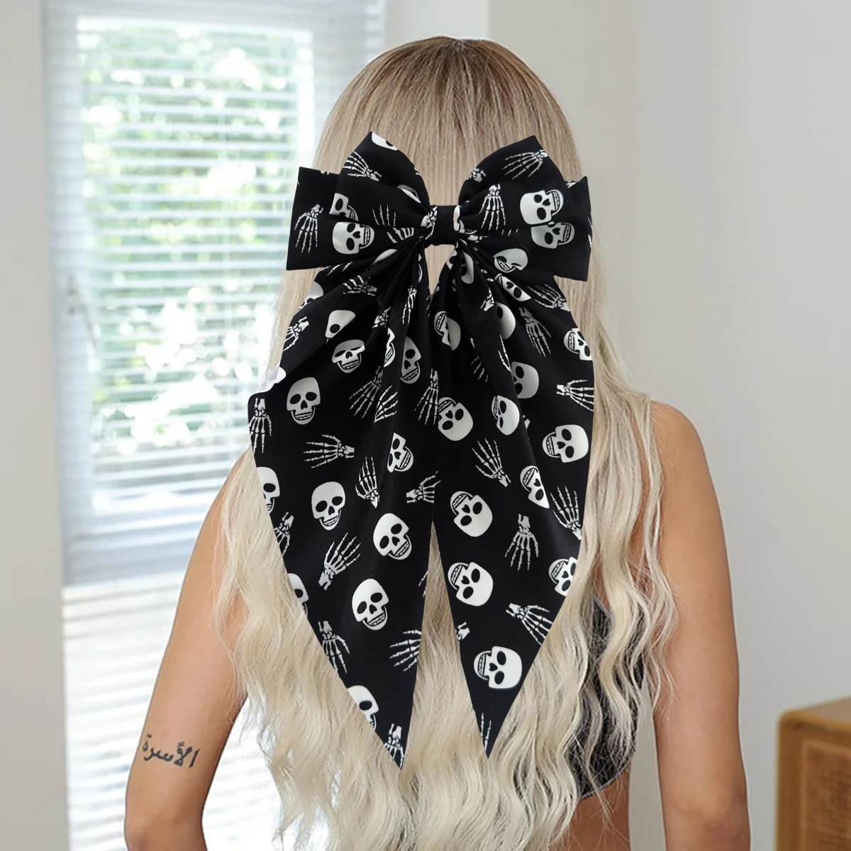 

New Halloween Hair Accessories Pumpkin Skull Ghost Hand Print Bow Spring Clip Hairpin Party Dress Up Headgear