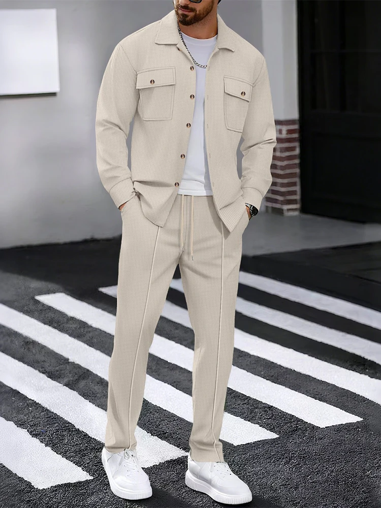 

Уличная мода, однотонные вафельные наряды, мужские винтажные рубашки-карго с карманами и брюки, комплекты из двух предметов, мужские осенние повседневные костюмы