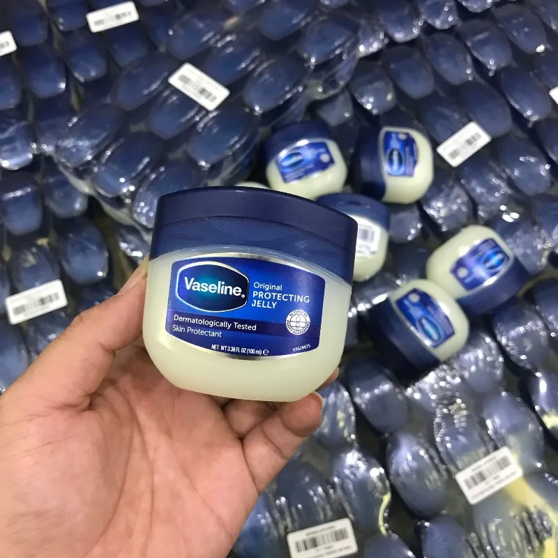 

Вазелин для губ и тела Healing Jelly 100 мл: увлажняющий барьер для сухой, потрескавшейся кожи рук и ног, многофункциональное средство для защиты кожи