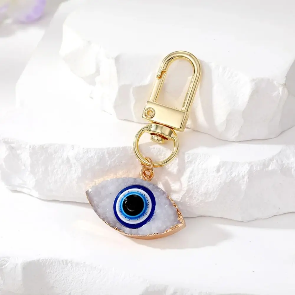 Daisy Dried Flower Evil Eye Keychain Evil Eye Fatima Hand Daisy Dried Flower Keychain Jewelry Gifts Retro Fatima Hand Pendant