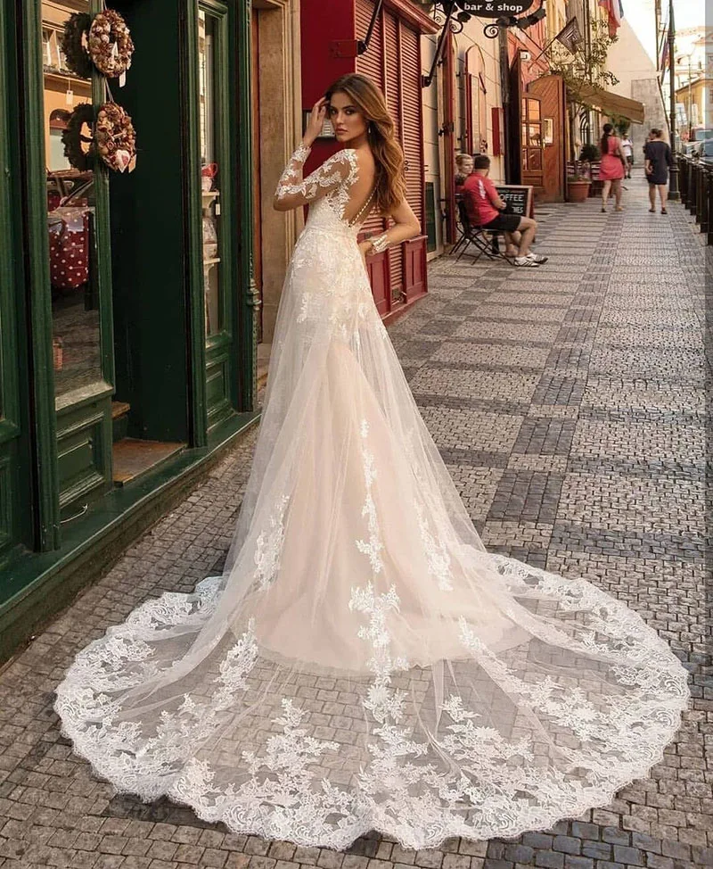 Haute Couture Elegant Women Bohemian Lace Wedding Dress With Flare Long Sleeves Bridal Gowns Applique Soft Satin Vestidos