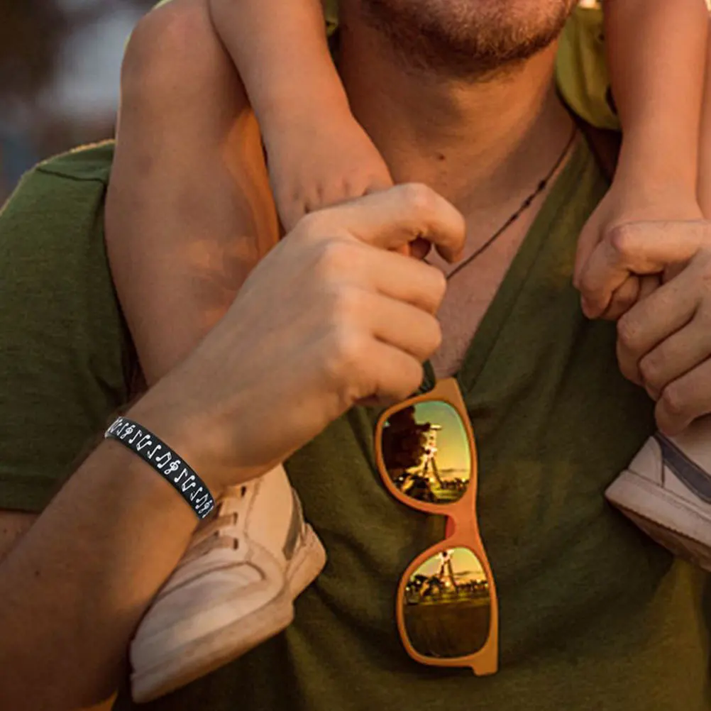 

24 шт., силиконовые браслеты с музыкальной нотой, гибкие красочные браслеты для музыкальных вечеринок, сувениры, аксессуары для рок-концертов