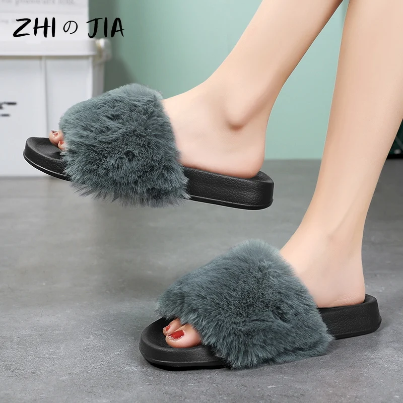 Classic Fashion Women\'s Plush One Word Slippers Winter Home Casual Shoes Cute Matching Footwear EVA Lightweight Fashion Shoes