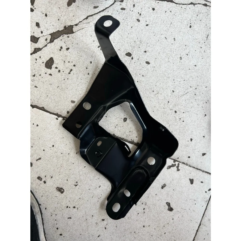 

Кронштейн для крепления панели приборов (левый/правый) для обновленной Tesla Model 3, китайский бренд