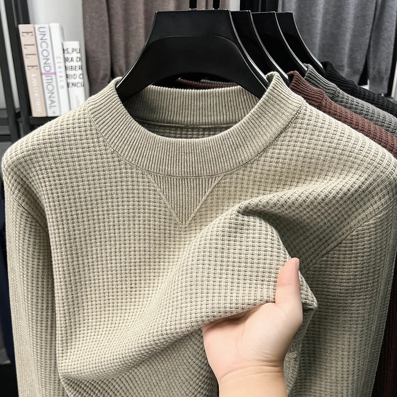 

Light luxury men's knitted round neck sweater fashion solid color checkered print new skin friendly comfort warm casual pullover
