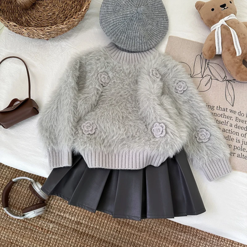 

Girls' Winter New Set Children's Sweater Knitwear Crochet Flower Pleated Skirt Two-Piece Set