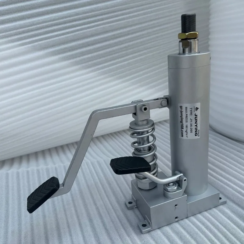 

Hydraulic Jack Foot Operated Hydraulic Cylinder Non-electric Easy To Use Movable for Auto Repair Vehicle Lifting