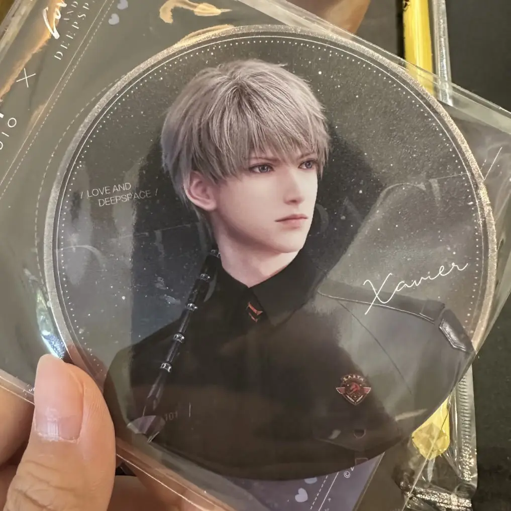 2 قطعة الحب و Deepspace Zayne Xavier دبابيس أنيمي لطيف شارات دبابيس مستديرة التلبيب دبوس ظهره قبعة اكسسوارات تحصيل الهدايا