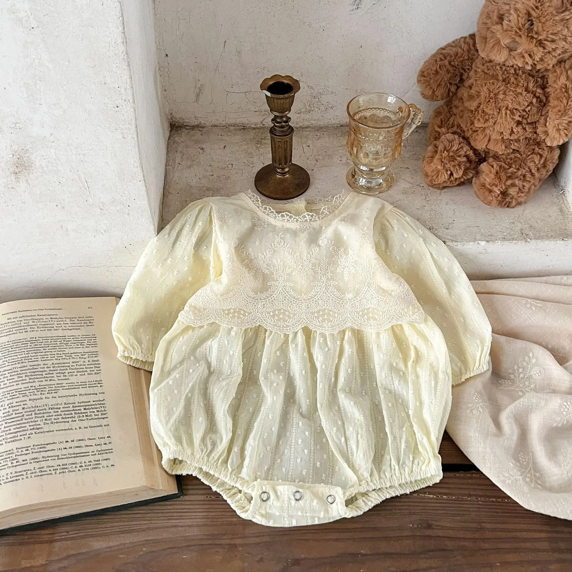 2023 Korean Newborn Baby Clothes Romper Pure Cotton Lace One-piece Cute Loose Solid Color Sweet Casual Lovely O-neck Buttons