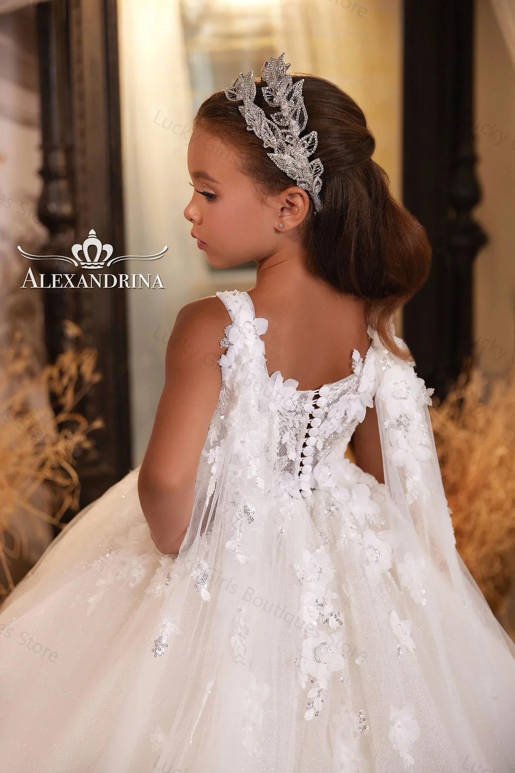 Luxurious Ball Gown Flower Girl Dresses Shiny Sequins Lace Children Pageant Gowns with Shawls Kids First Communion Dresses