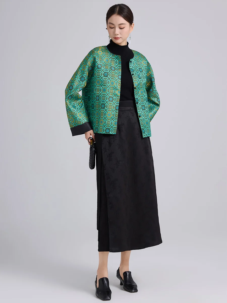 

Комплект верхней одежды в стиле Тан из атласа с вышивкой в стиле Сун Цзинь, легкий, в национальном стиле, с обновленной юбкой, в упрощенном китайском стиле.