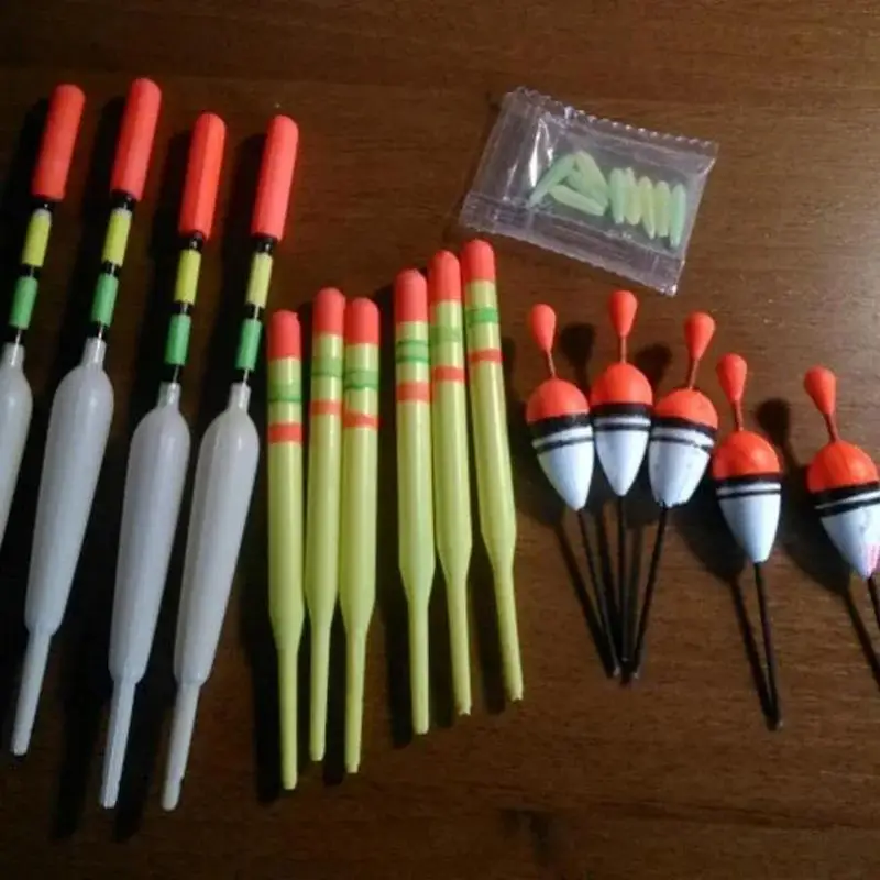 1 Set Fishing Color Float With 15 Pcs Sizes Combination Suitable For Most Fish Outdoor Fishs Equipment Is Sturdy And Durable