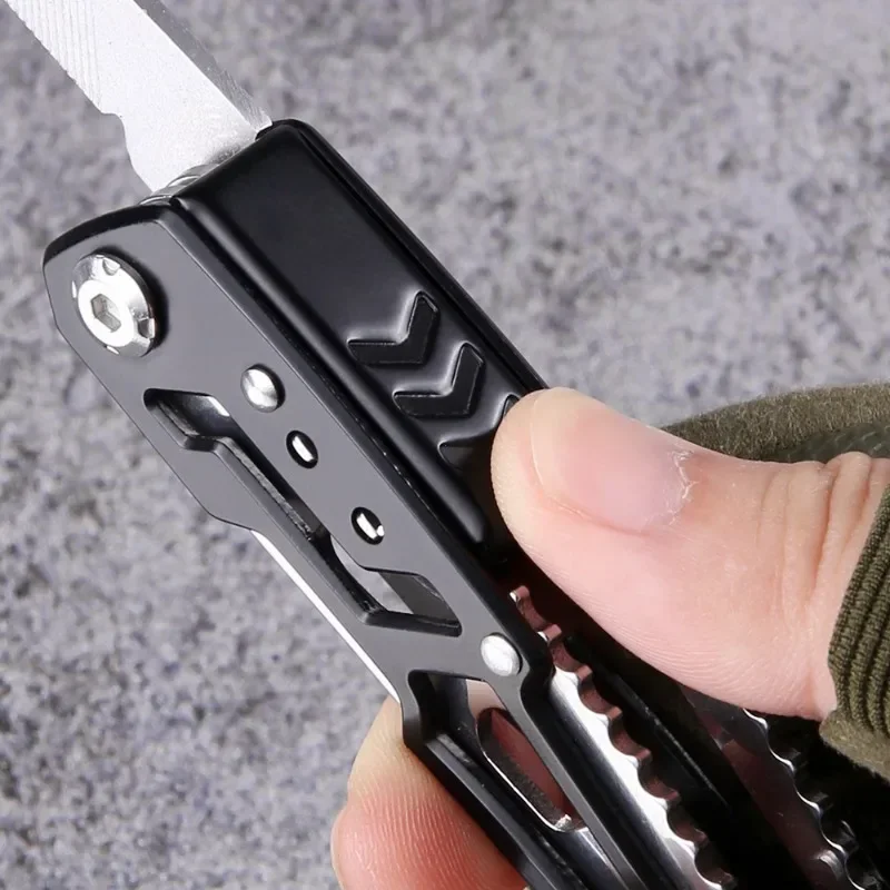 Portable Multi-Tool Kit 4